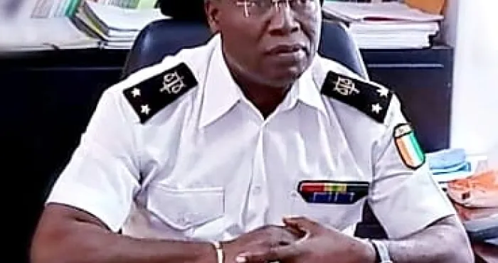 affaire-un-chauffeur-de-taxi-percute-et-traine-un-policier-le-contre-amiral-ange-kessi-si-ce-policier-avait-tire-il-etait-la-legitime-defense